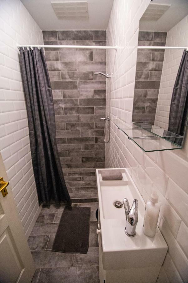 Cheerful And Cozy 2 Bedrooms 2 Bathrooms Apartment With Top Location ブダペスト エクステリア 写真