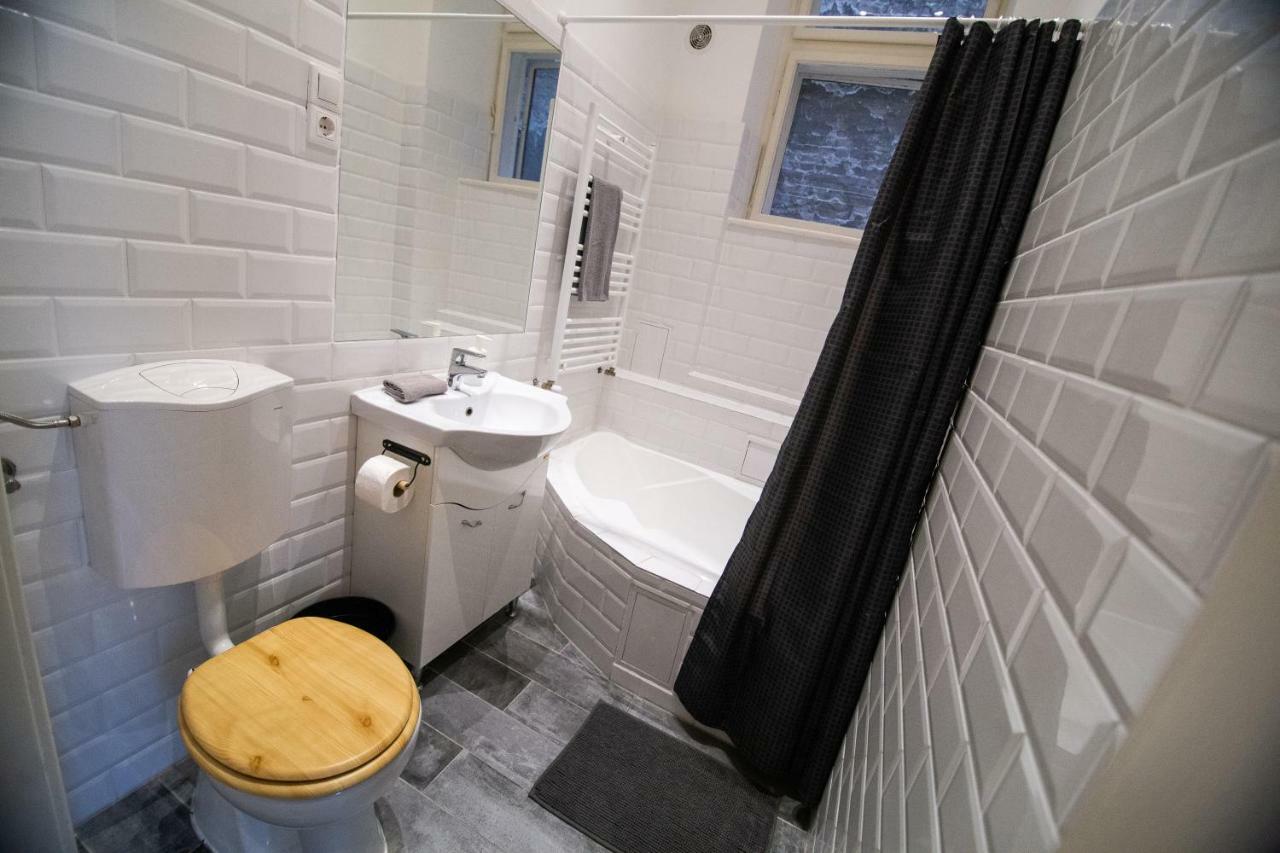 Cheerful And Cozy 2 Bedrooms 2 Bathrooms Apartment With Top Location ブダペスト エクステリア 写真